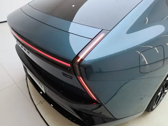 Xpeng P7 — Фото автомобиля 6
