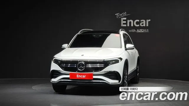 Mercedes-Benz EQB — Фото автомобиля 3