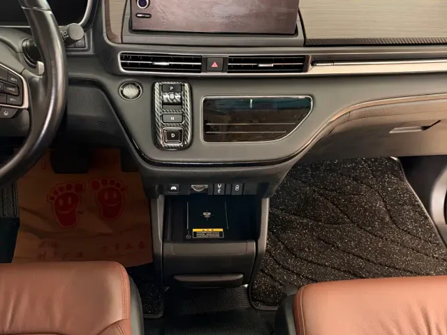 Honda Odyssey — Фото автомобиля 23