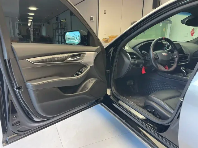 Cadillac CT5 — Фото автомобиля 3