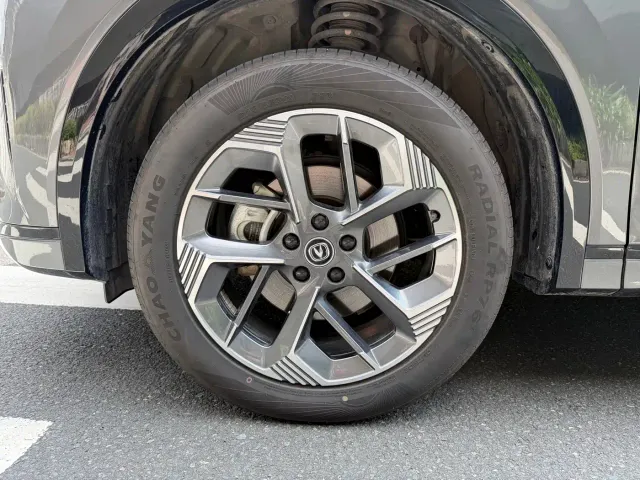 Changan CS75 Plus — Фото автомобиля 5