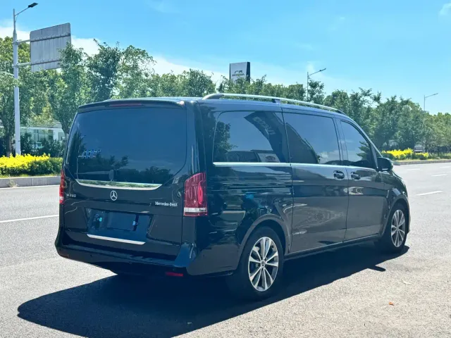 Mercedes-Benz V-Class — Фото автомобиля 4