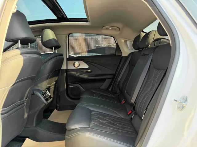 Chery Arrizo 8 — Фото автомобиля 14