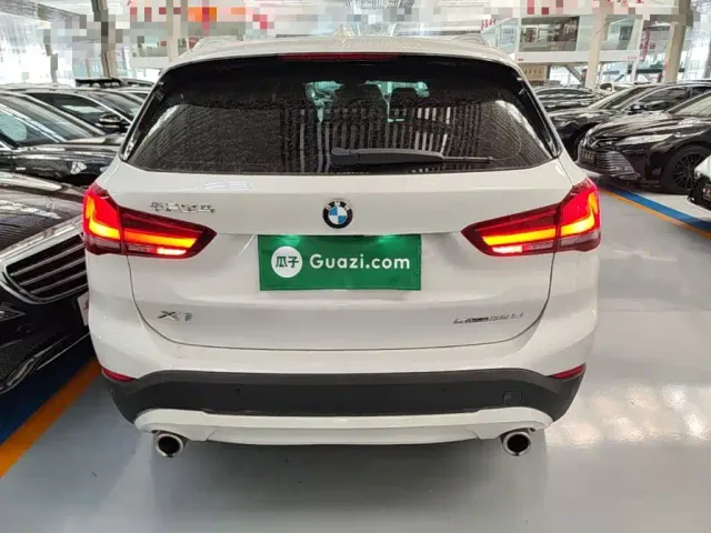 BMW X1 — Фото автомобиля 5
