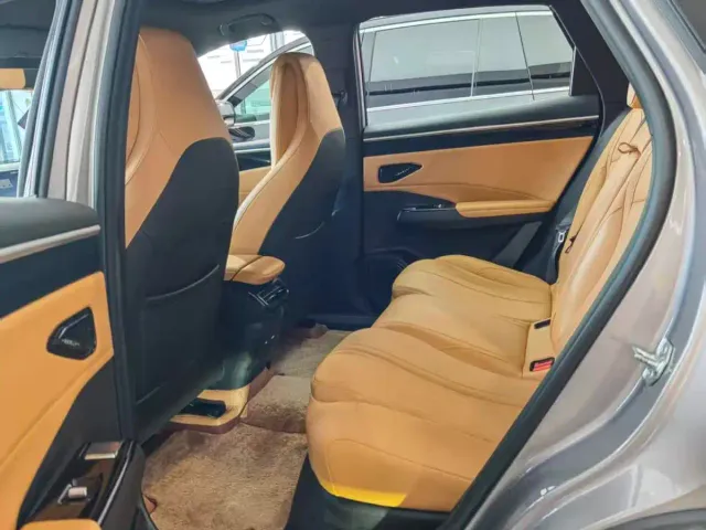 Geely Galaxy L7 — Фото автомобиля 9