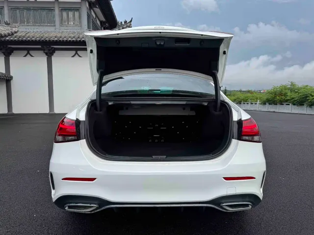 Mercedes-Benz A-Class — Фото автомобиля 22