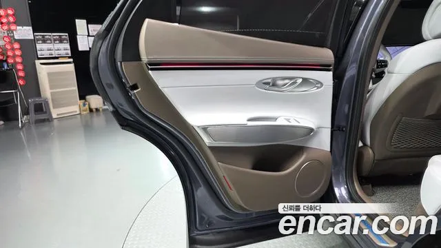 Genesis GV70 2.5T Бензин 2WD — Фото автомобиля 22