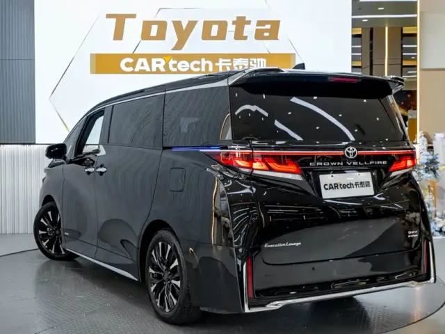 Toyota Vellfire — Фото автомобиля 6