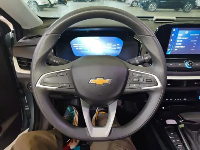Chevrolet Menlo — Фото автомобиля 6
