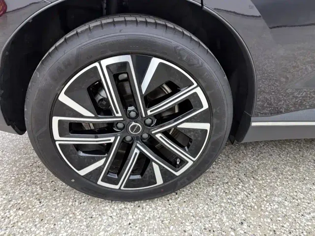 Volvo XC70 Plug-in Hybrid — Фото автомобиля 14