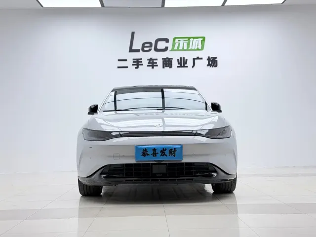 Leapmotor C01 — Фото автомобиля 2