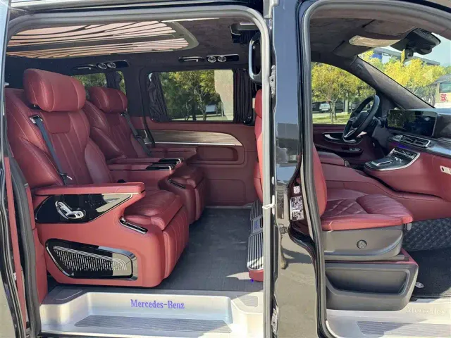 Mercedes-Benz V-Class — Фото автомобиля 19