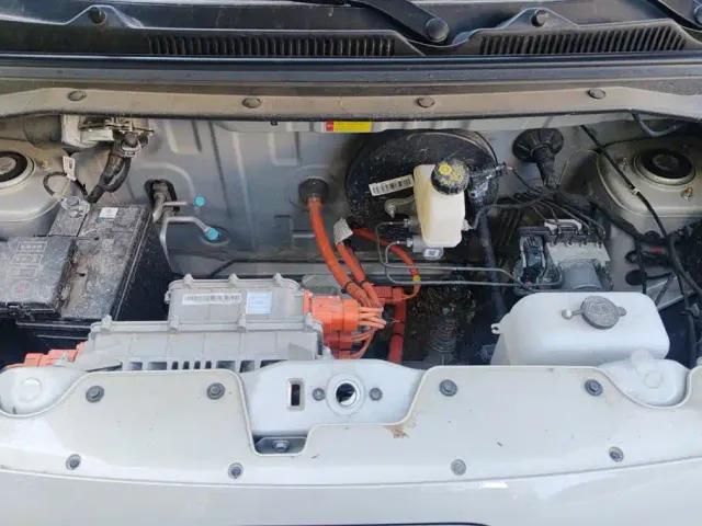 Wuling Hongguang Mini EV — Фото автомобиля 10