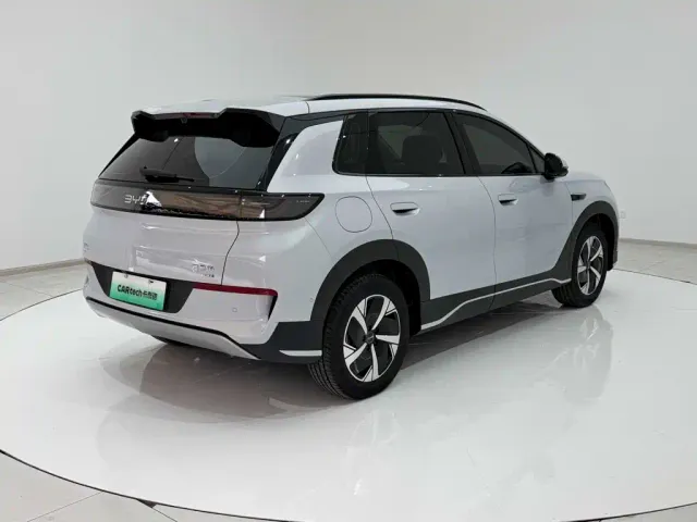 BYD Sealion 05 EV — Фото автомобиля 7