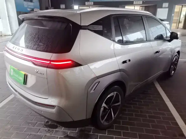 GAC Aion Y — Фото автомобиля 6