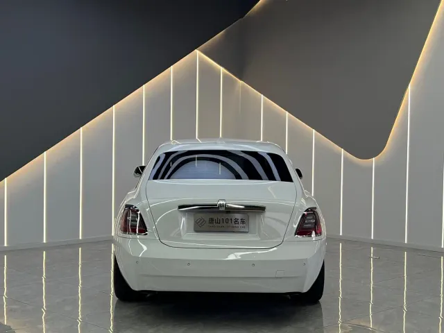 Rolls-Royce Ghost — Фото автомобиля 13