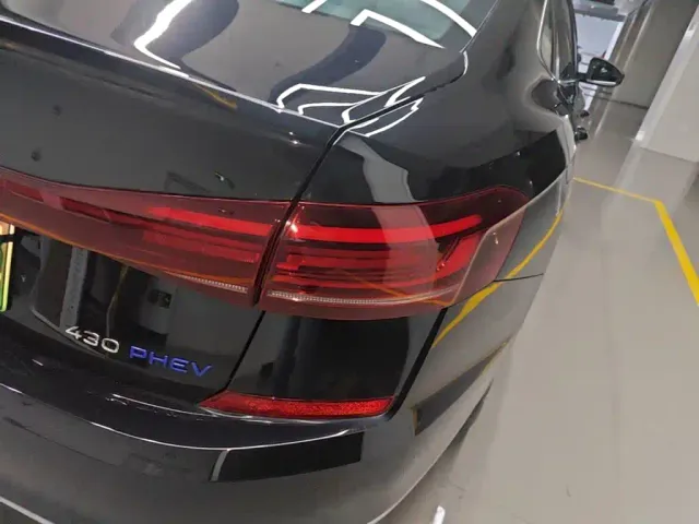 Volkswagen Passat — Фото автомобиля 7