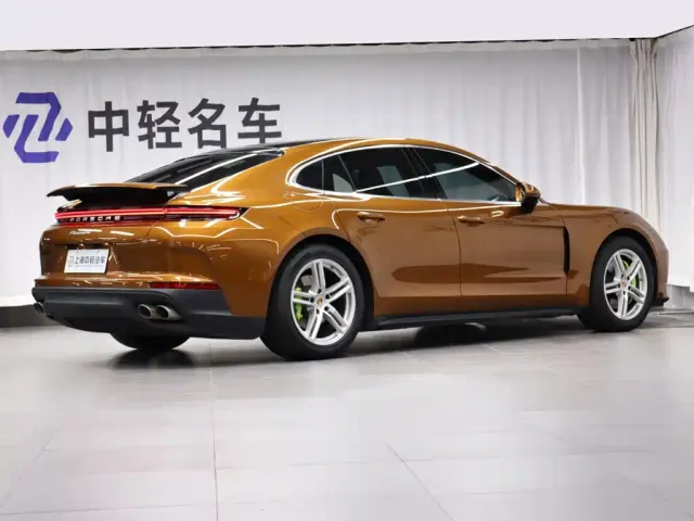 Porsche Panamera — Фото автомобиля 3