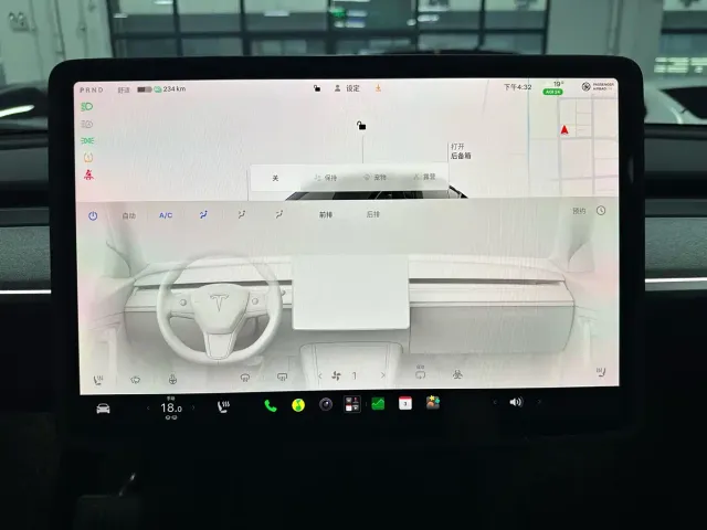 Tesla Model Y — Фото автомобиля 18