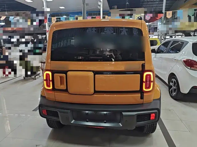 Baojun Yep — Фото автомобиля 5