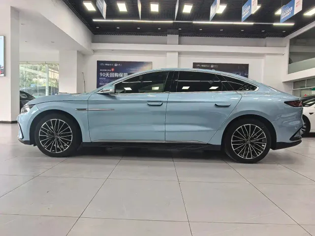 BYD Han — Фото автомобиля 21