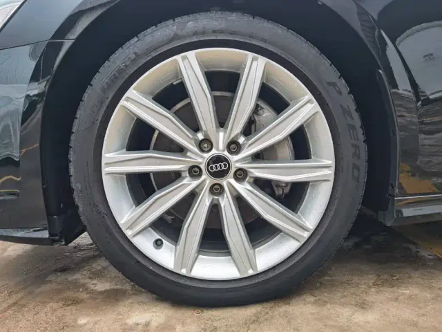 Audi A6L — Фото автомобиля 29