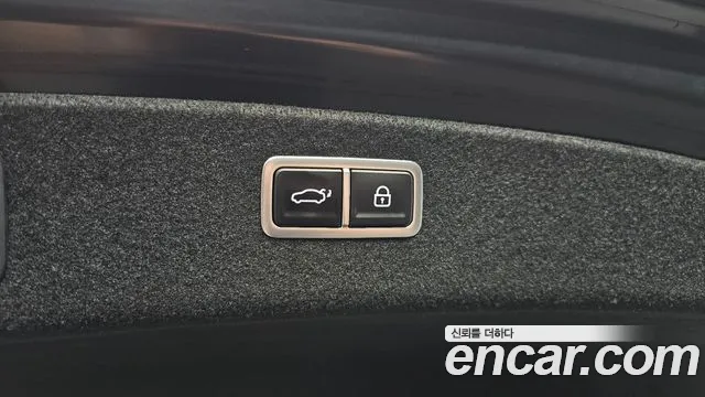 Genesis G80 Бензин 3.5 турбо AWD — Фото автомобиля 30