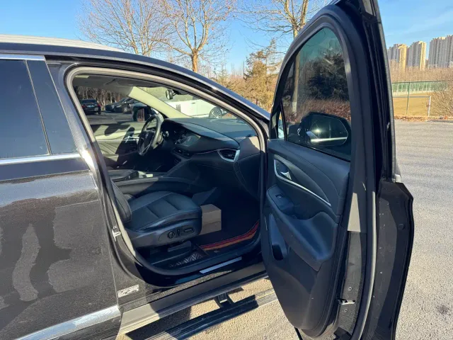 Buick Enclave — Фото автомобиля 15