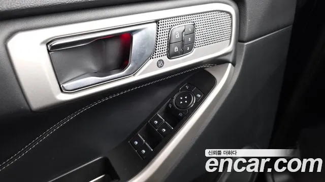 Ford Explorer — Фото автомобиля 26