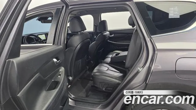 Hyundai Santafe — Фото автомобиля 11