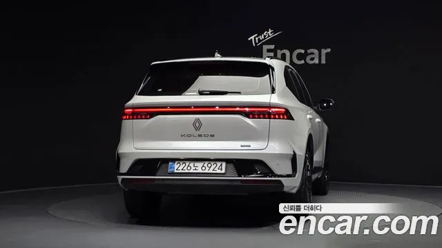 Renault-KoreaSamsung Grand Koleos Grand Koleos — Фото автомобиля 4