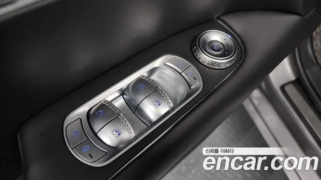 Genesis G90 Бензин 3.5 турбо AWD — Фото автомобиля 29