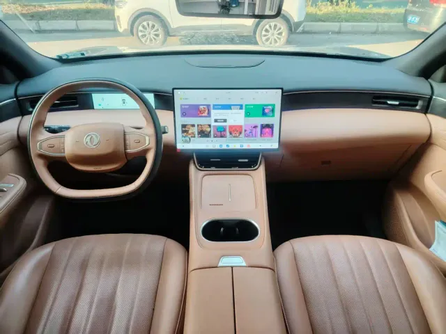 Dongfeng Aeolus L8 — Фото автомобиля 16