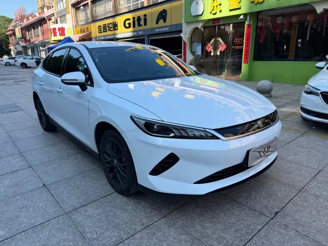 BYD Qin PLUS — Фото автомобиля 3