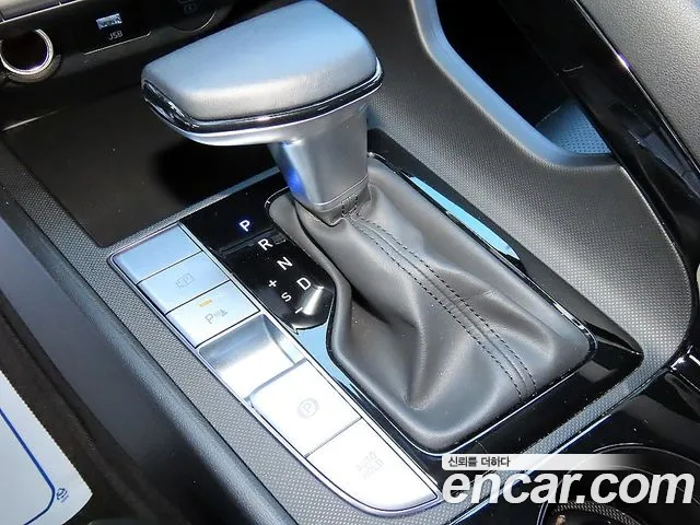 Hyundai Avante — Фото автомобиля 9