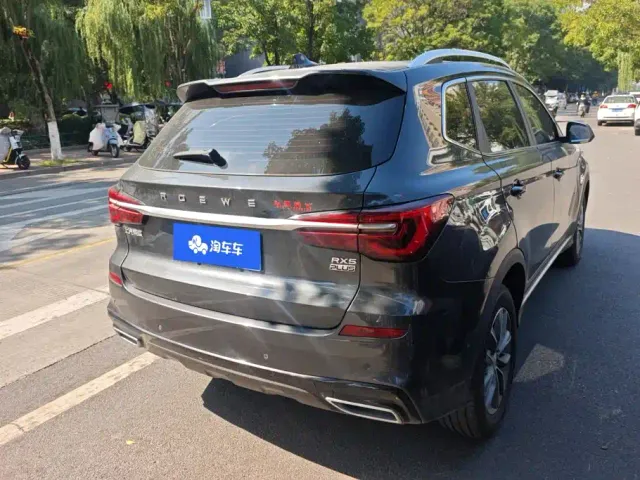 Roewe RX5 — Фото автомобиля 3