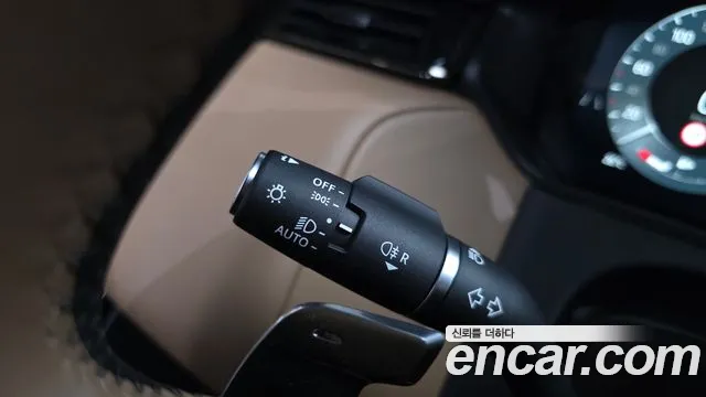 Land Rover Range Rover Velar Range Rover Velar 3.0 P400 Dynamic HSE — Фото автомобиля 27