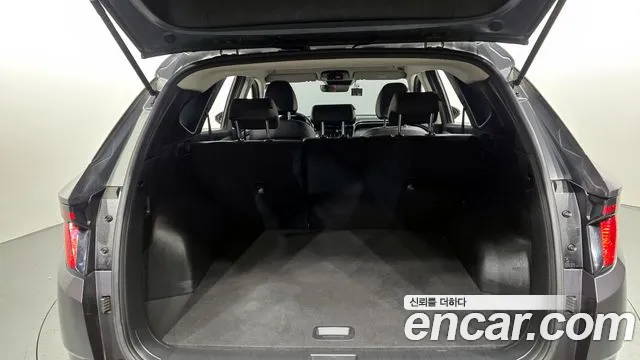 Hyundai Tucson Tucson (NX4) Дизель 2.0 2WD — Фото автомобиля 20