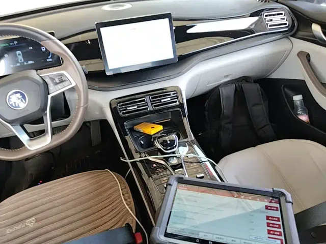 BYD Qin PLUS — Фото автомобиля 12