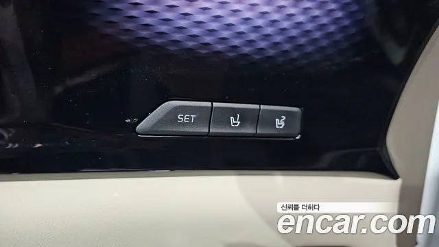 Kia Canival Carnival 4 поколение Бензин 7 мест Hi-Limousine — Фото автомобиля 27