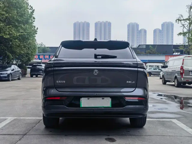 Dongfeng Aeolus L8 — Фото автомобиля 8