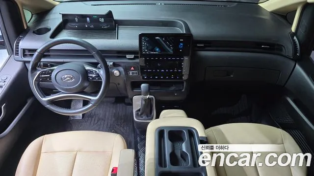 Hyundai Staria Staria 4WD Tourer 9 мест — Фото автомобиля 4