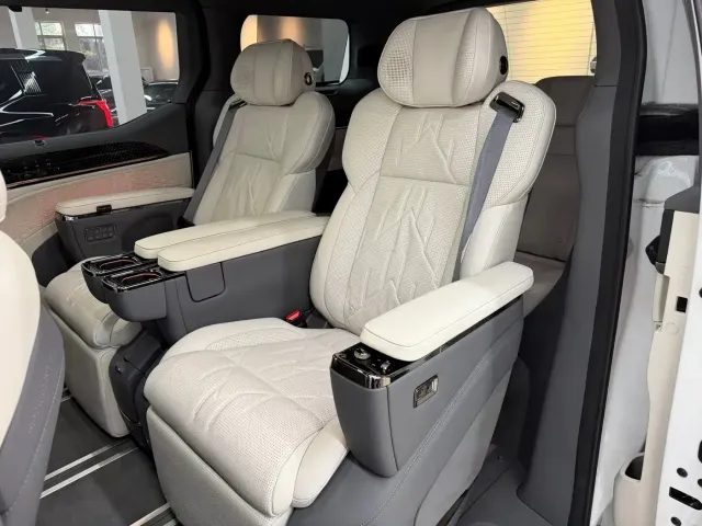 ZEEKR Zeekr 009 2024 6-seat Executive AWD 108kWh — Фото автомобиля 7