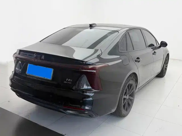 Hongqi H5 — Фото автомобиля 9