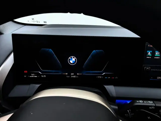 BMW X3 — Фото автомобиля 12