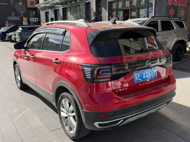 Volkswagen T-Cross — Фото автомобиля 14