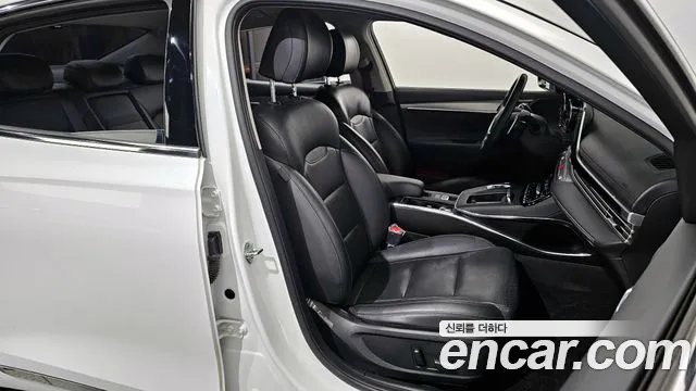 Hyundai Grandeur Новый Grandeur IG — Фото автомобиля 12
