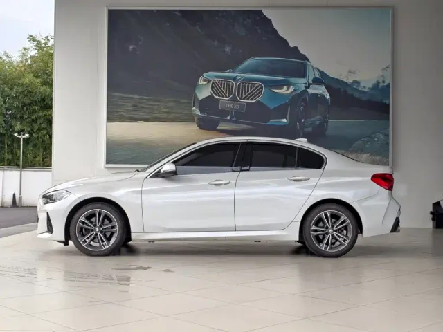 BMW BMW 1 Series 2020 Model 120i M Sport Package — Фото автомобиля 5