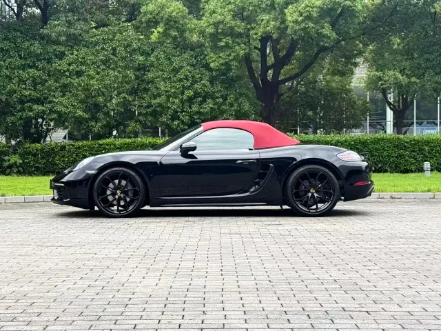 Porsche 718 — Фото автомобиля 4