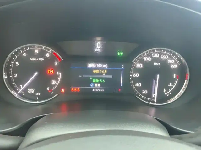 Cadillac XT4 — Фото автомобиля 14